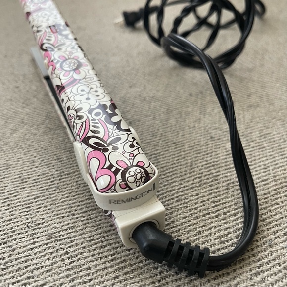 Remington Pink and White Floral Straighter - Picture 4 of 4